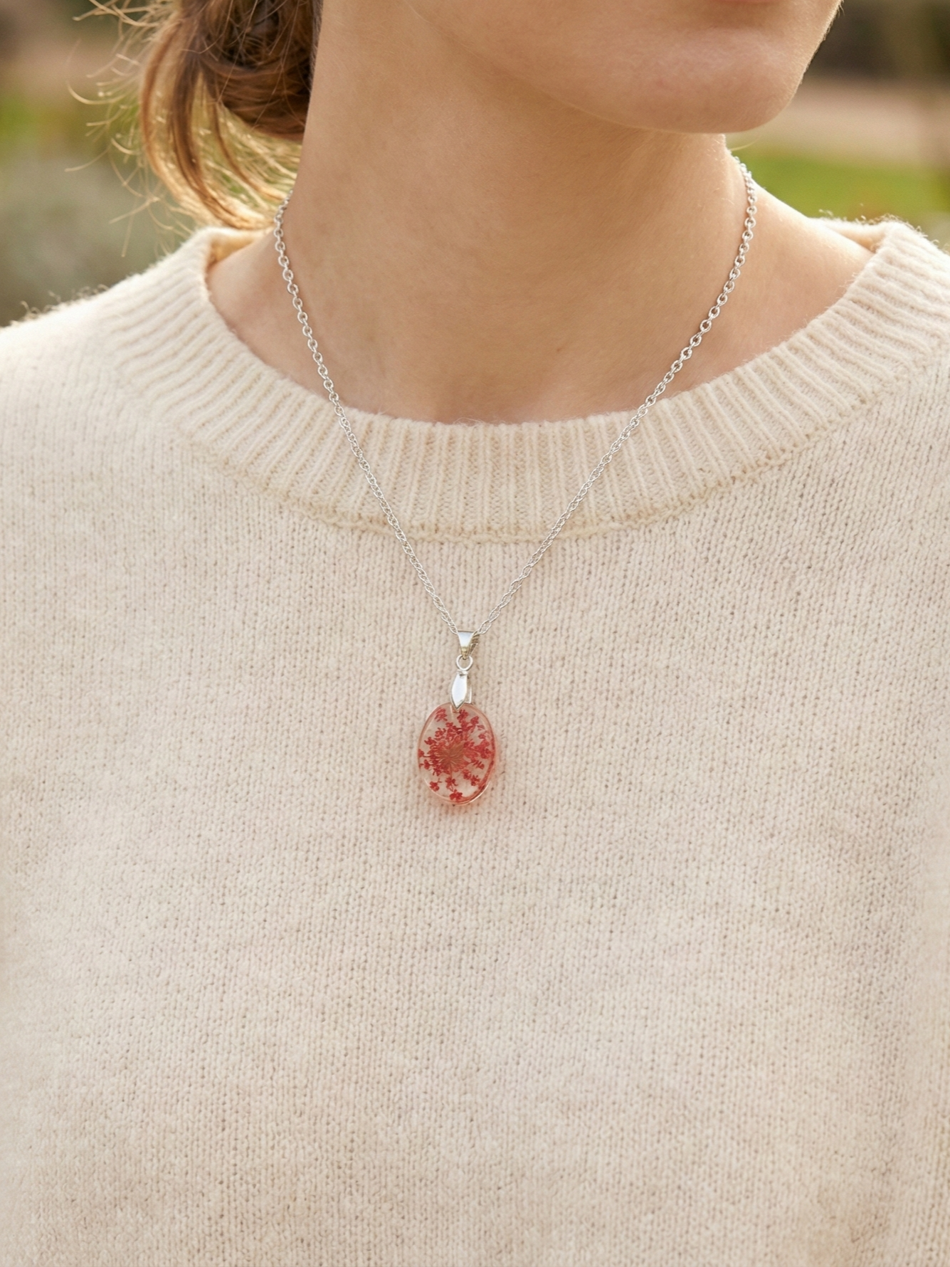 Scarlet Lace Necklace - Image 2